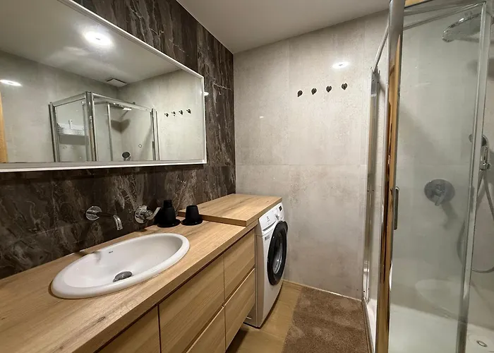 Janna I - Your Cozy Family Apartment